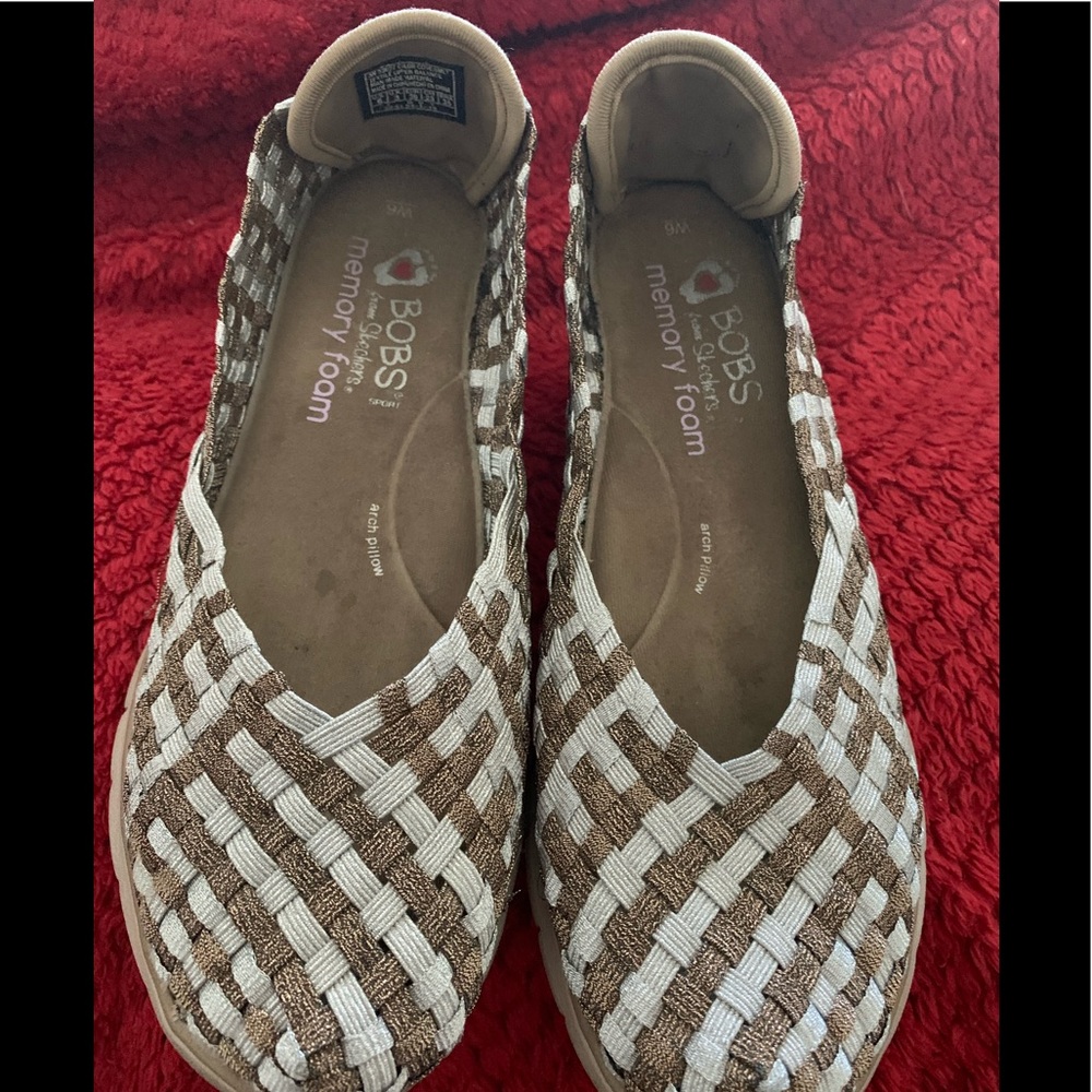 Bobs from Skechers memory foam size 6 arch pillow